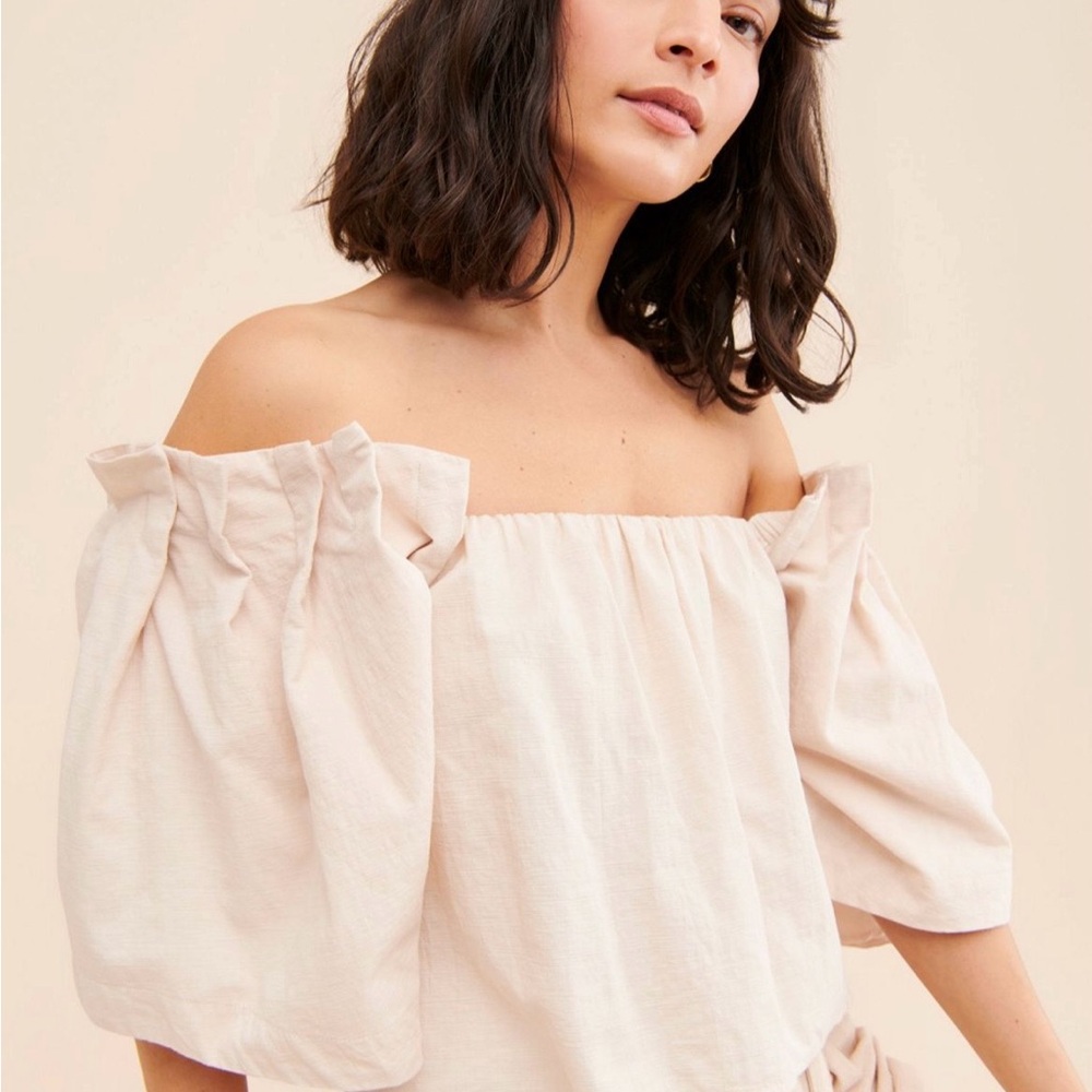 Sovere Origami Off-Shoulder Top, Size XS